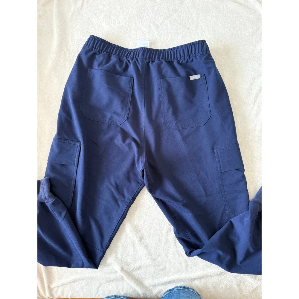Navy FIGS Tansen Jogger Scrub Pants | FIONx Technical Medical Bottoms | Size M/S